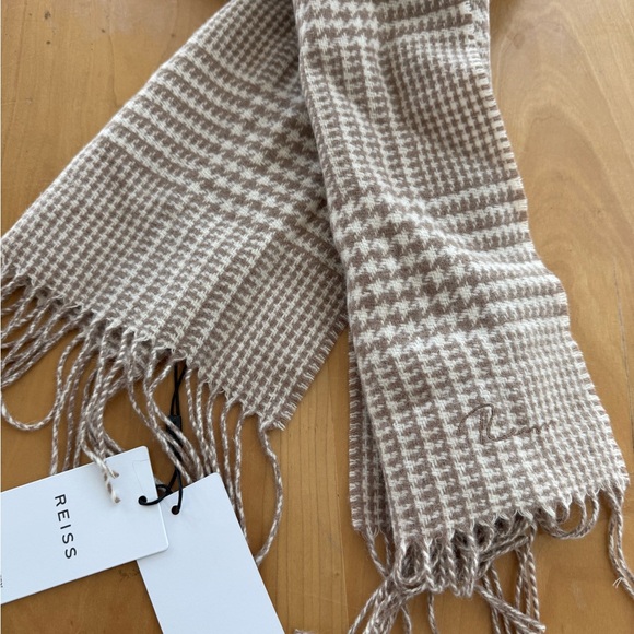 Reiss Oatmeal Houndstooth Scarf